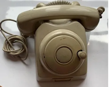 Foto TELEPON LISTRIK TAHUN 1960
